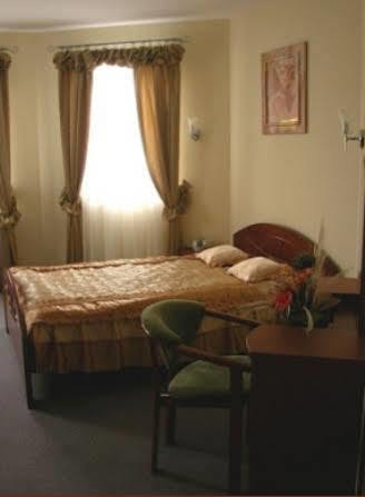 Sukiennice Hotel Chojnice Εξωτερικό φωτογραφία